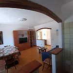 Portopollo Surfhouse 3* Barrabisa