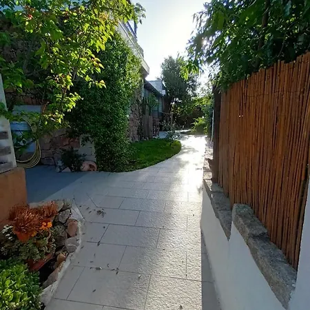 Portopollo Surfhouse