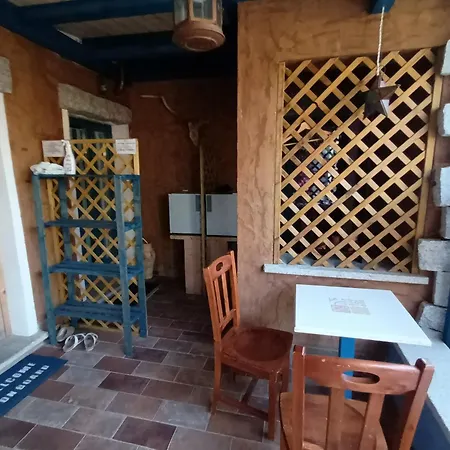 Portopollo Surfhouse *