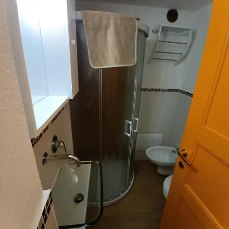 Portopollo Surfhouse Barrabisa