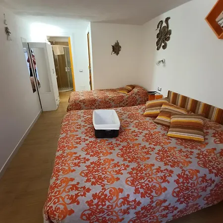 Bed & Breakfast Portopollo Surfhouse Barrabisa